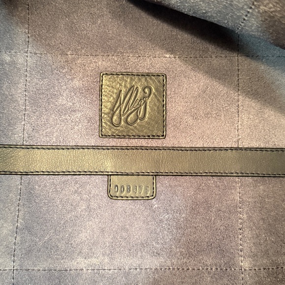 Signature Working Tote - Picture 3 of 6